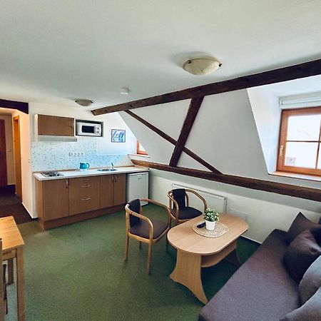 Dvur Stran & Wellness Hotel Karlovy Vary Ngoại thất bức ảnh