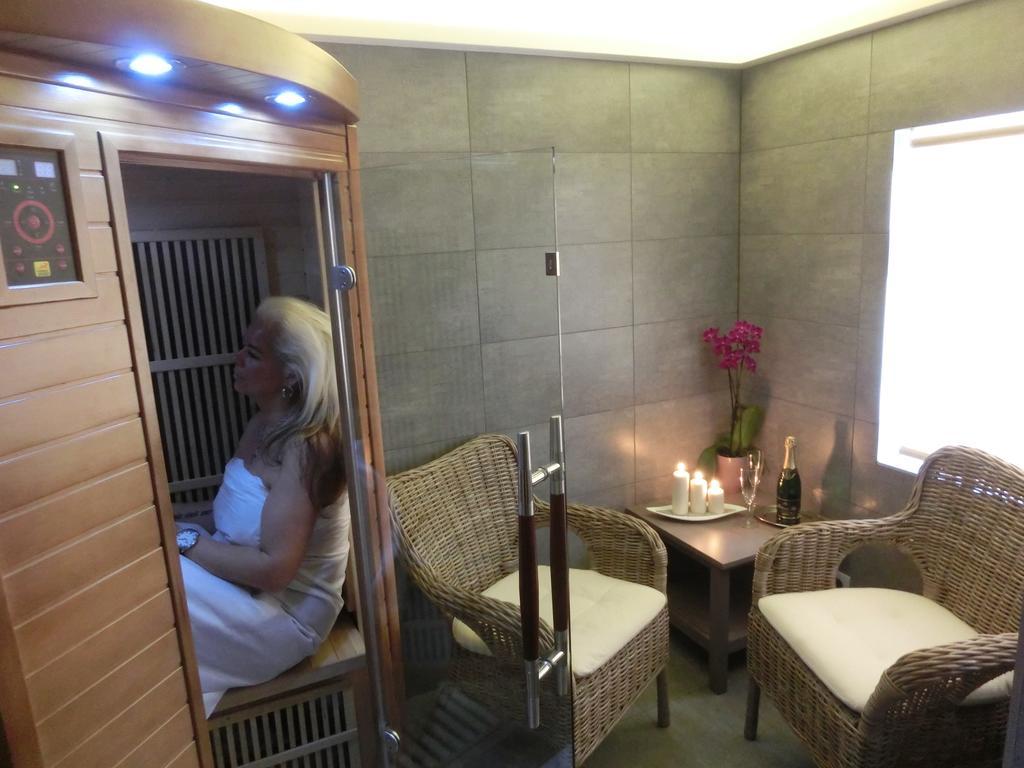 Dvur Stran & Wellness Hotel Karlovy Vary Ngoại thất bức ảnh
